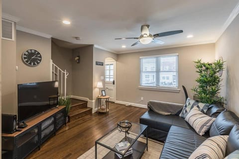 Beautiful 3br 2ba House with cozy backyard by CozySuites House in Alexandria