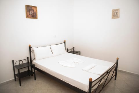 Molos Studios Apartment hotel in Naxos, Naxos and Lesser Cyclades, Greece