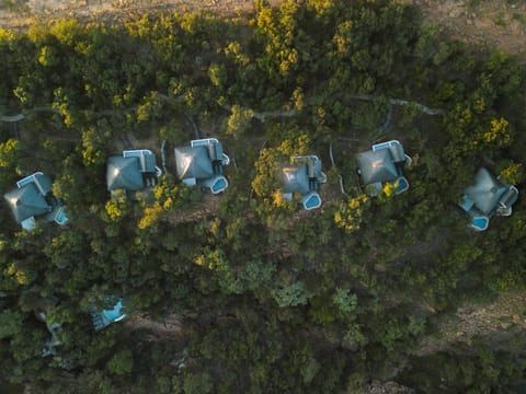 Property building, Patio, Bathroom, View (from property/room), Balcony/Terrace, Photo of the whole room, Bedroom, Garden view, Mountain view, Pool view, River view, Area and facilities, Swimming pool, Swimming pool, room service, VIP