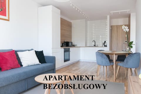 Kitchen or kitchenette, Living room, Photo of the whole room, Dining area