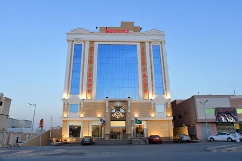 Facade/entrance, Bird's eye view