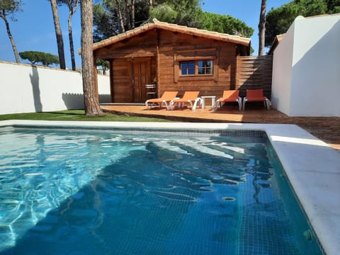 Property building, Swimming pool