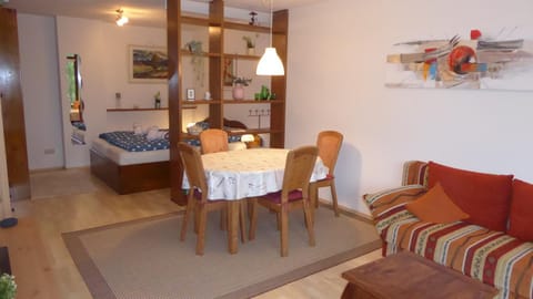 Living room, Photo of the whole room, Seating area, Dining area