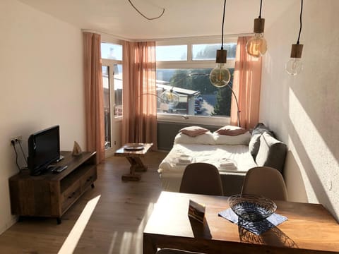 Bed, View (from property/room)
