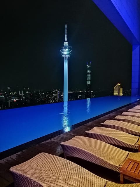 City view, Pool view, Swimming pool