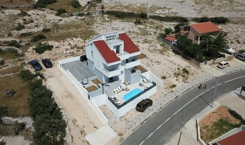 Property building, Bird's eye view, Street view