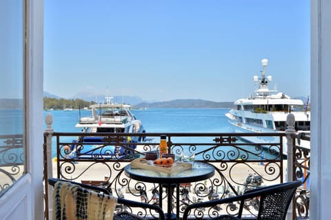 View (from property/room), Balcony/Terrace, Sea view