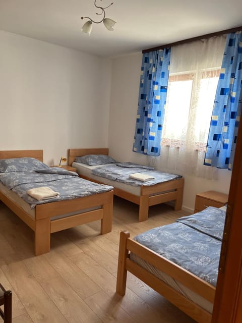 Cheap house near the center of the city Apartment in Mostar