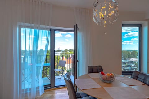 Balcony/Terrace, Dining area