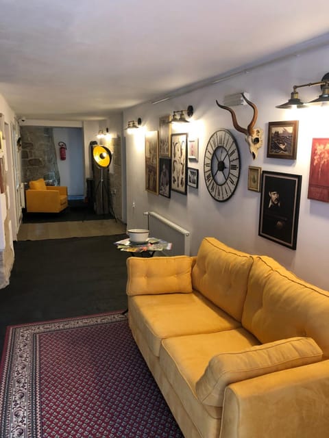 Lobby or reception, Internal: Not applicable to any particular room
