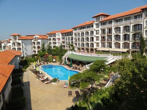 Property building, Pool view