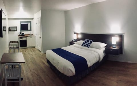 Humpback Inn Motel in Vancouver Island