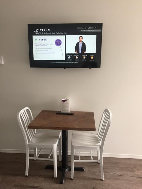 Humpback Inn Motel in Vancouver Island