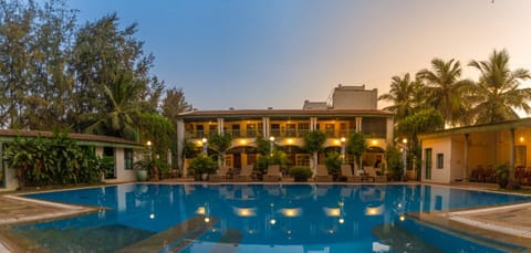 Property building, Swimming pool