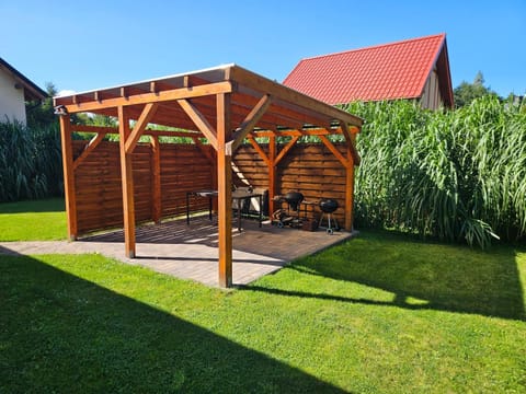 OSADA CZTERY PORY ROKU - DOM JESIEN House in Pomeranian Voivodeship