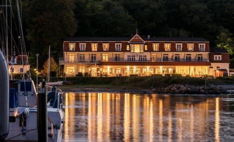 Property building, Night