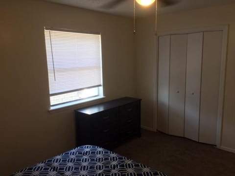 Fully furnished two bedroom apartment Apartment in Lawton