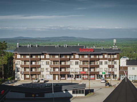 Property building, Day, Bird's eye view, Mountain view, Location