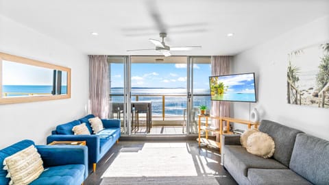 Living room, Sea view