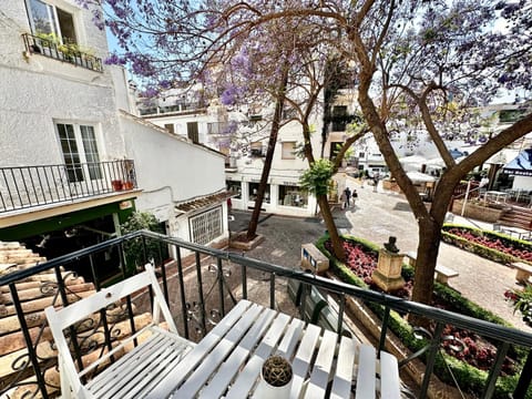 Property building, View (from property/room), Balcony/Terrace