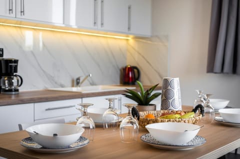 Coffee/tea facilities, Kitchen or kitchenette, Food and drinks