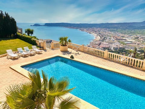 Day, On site, Garden view, Pool view, Sea view, Swimming pool