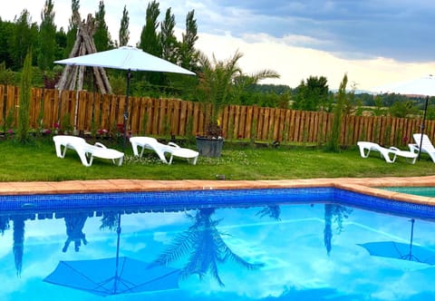 Swimming pool, Swimming pool