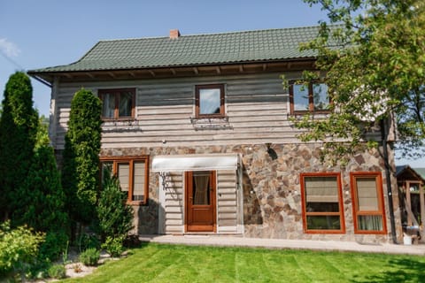Property building, Facade/entrance, Garden
