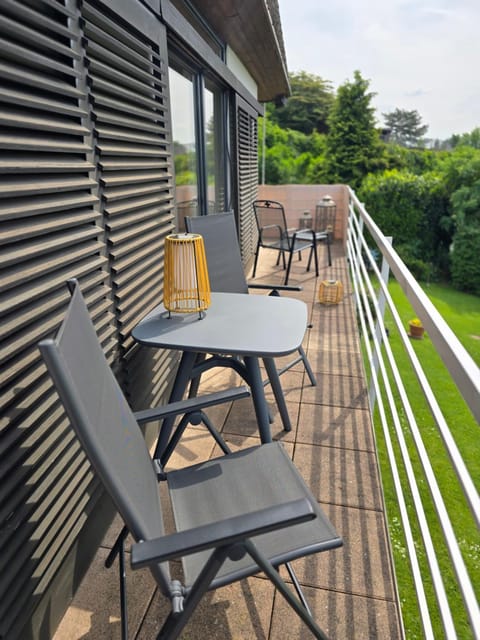 View (from property/room), Balcony/Terrace, Balcony/Terrace, Garden view