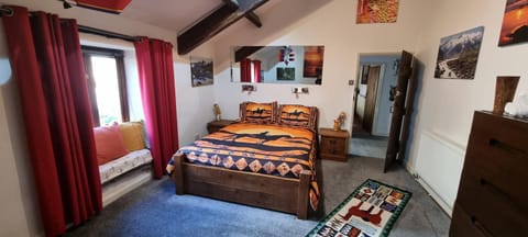 The Big "W" Ranch House House in Copeland District