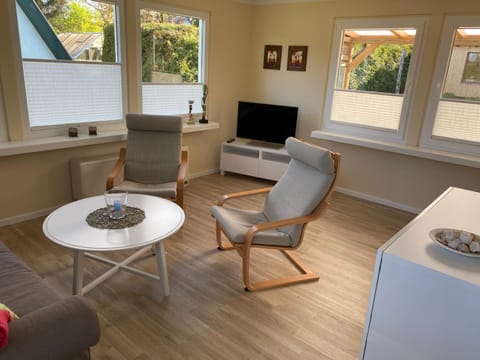 Bungalow in freier Natur House in Mecklenburgische Seenplatte