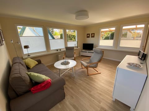 Bungalow in freier Natur House in Mecklenburgische Seenplatte