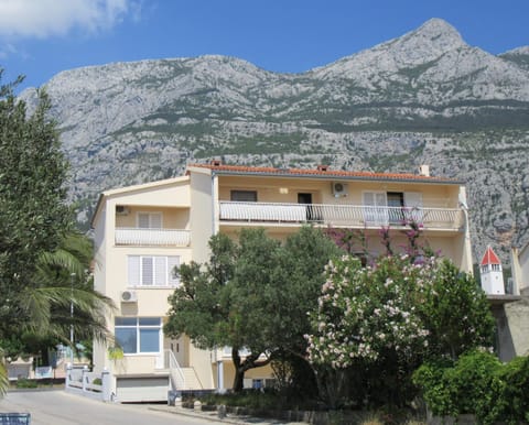Apartmani Marin- MAKARSKA Apartment in Makarska