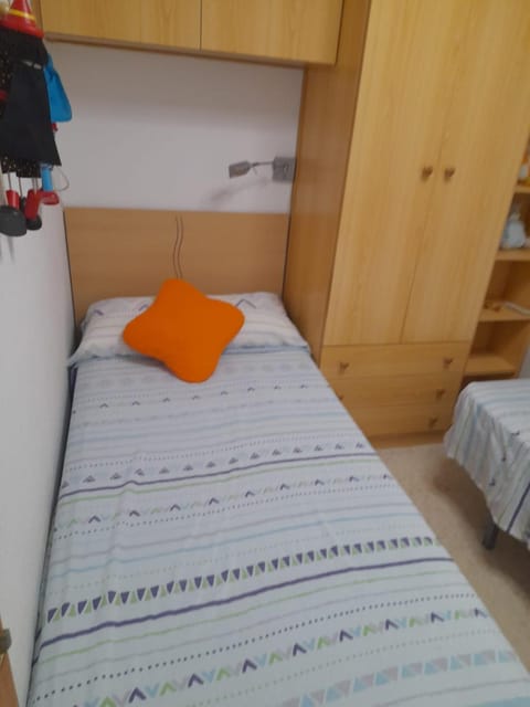 Relax y comodo APARTAMENTO CON GRAN TERRAZA, PISCINA Y CON VISTAS AL MAR, A SOLO 50 m DE LA PLAYA Apartment in Daimús