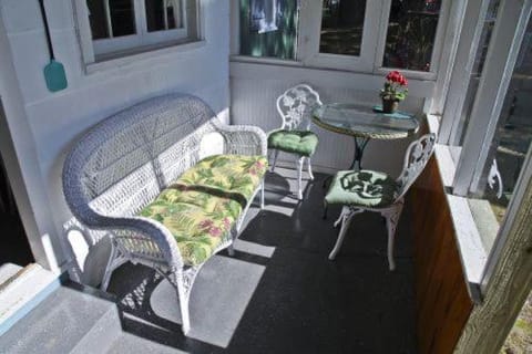 Cabin #1 - Cedar Village cabin Cabin in Carp Lake