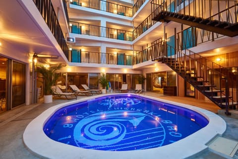 Spa and wellness centre/facilities, Pool view, Swimming pool