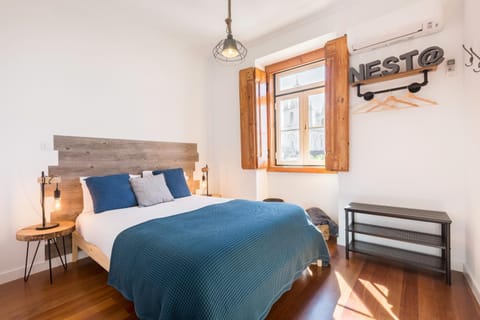 Bed, Photo of the whole room, Bedroom, air conditioner