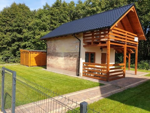 OSADA CZTERY PORY ROKU - DOM ZIMA House in Pomeranian Voivodeship