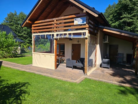 OSADA CZTERY PORY ROKU - DOM ZIMA House in Pomeranian Voivodeship