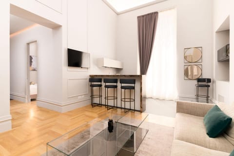 TV and multimedia, Living room, Seating area