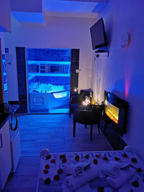 Living room, Bath, flat iron