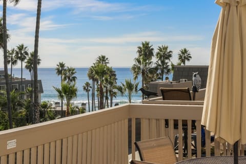 G322 - Suite Beach Penthouse House in Oceanside