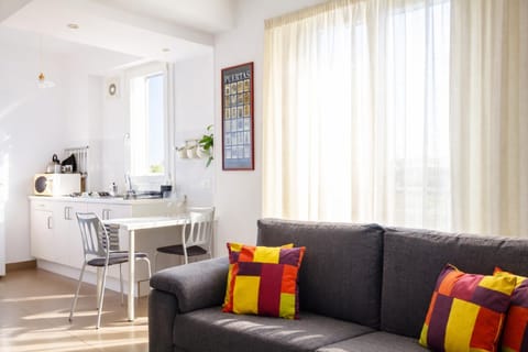 Kitchen or kitchenette, kitchen