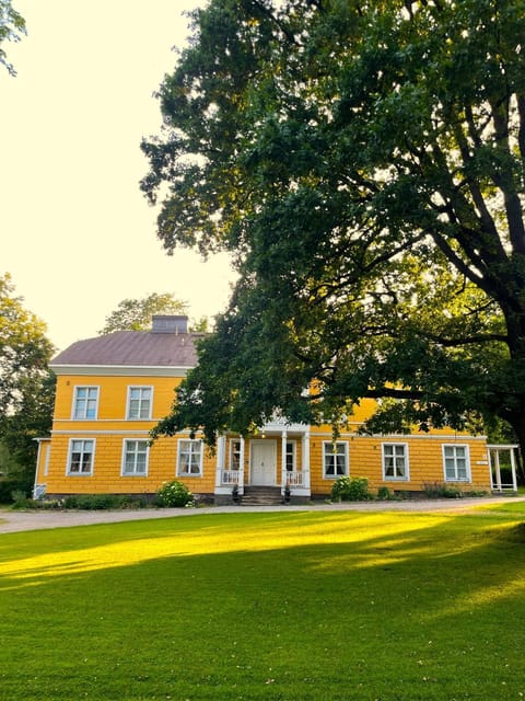 Property building, Day, Garden