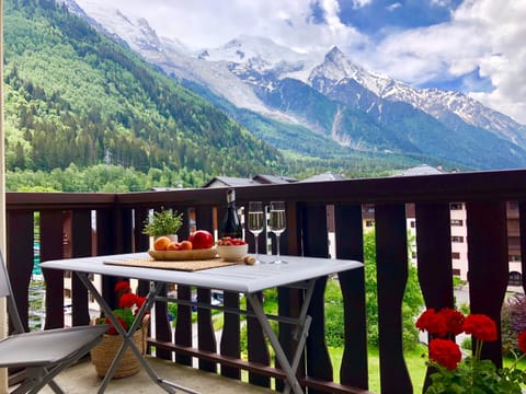 Natural landscape, Balcony/Terrace, Mountain view