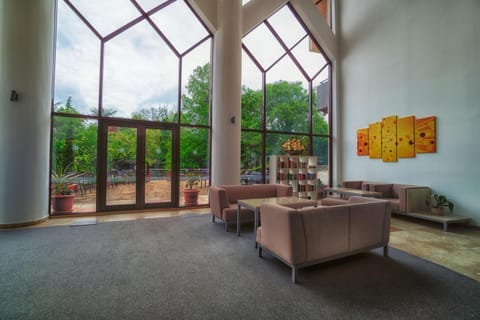 Library, Balcony/Terrace