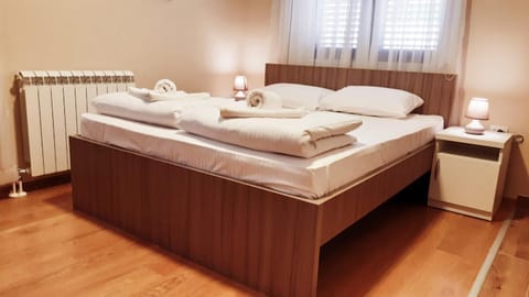 Pilon apartments Bed and Breakfast in Montenegro