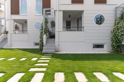 Inner courtyard view
