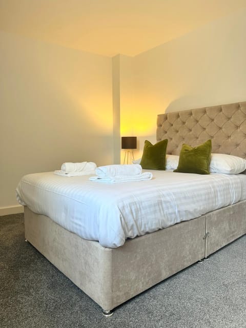 The Birketts Inn, 4 - Bed, Sleeps 8, Pets Welcome House in England