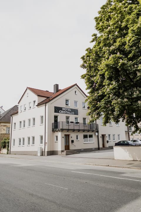 Property building, Street view, Parking